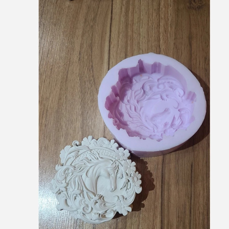 قالب اسب افسانه ای